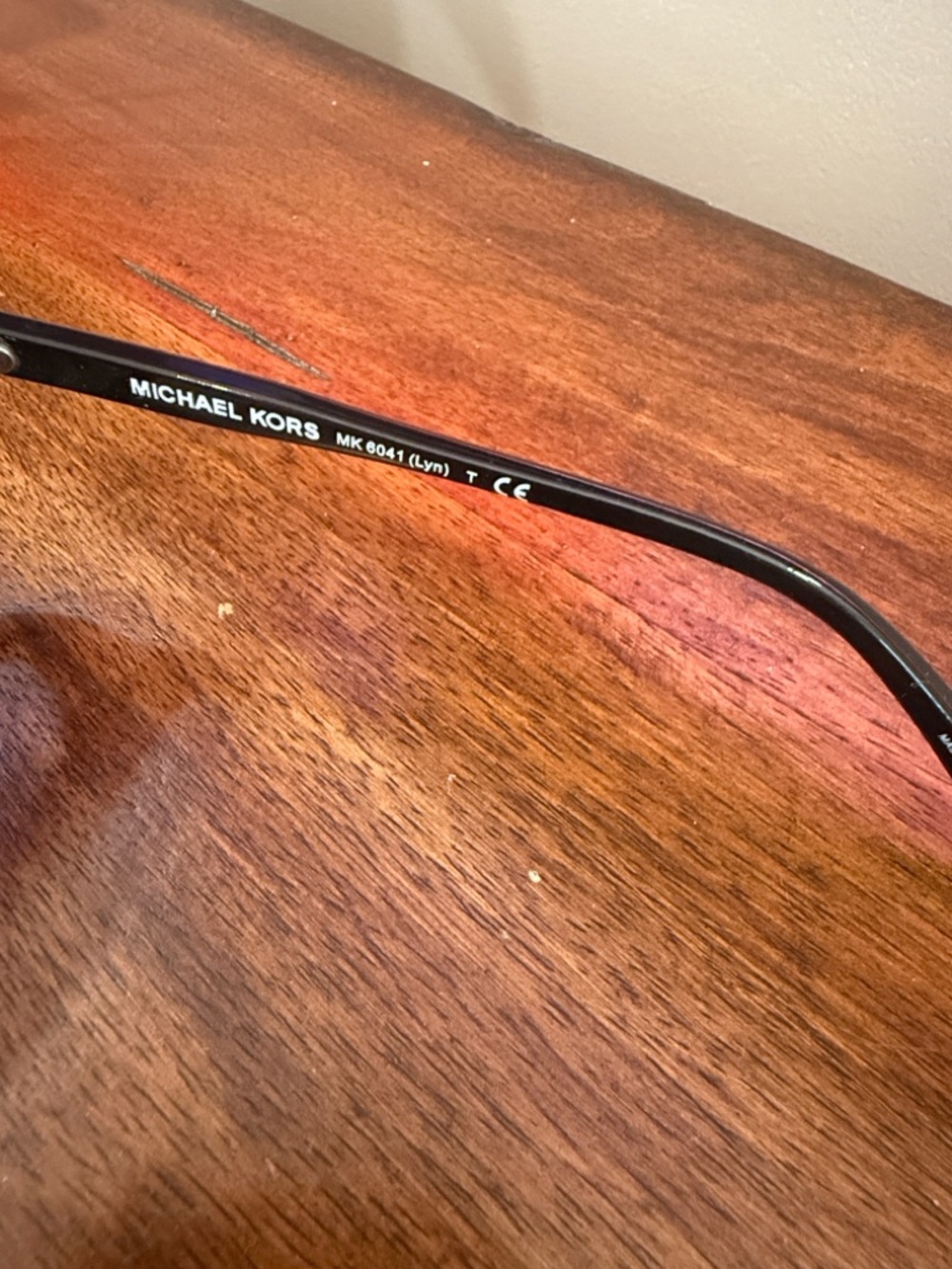 Michael Kors MK 6041 Lyn Cat Eye Sunglasses Black Gradient w/ Case - Picture 9 of 12